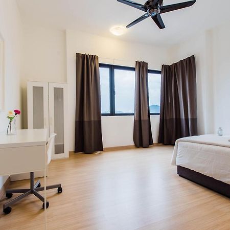 Cozy Homestay With Wifi @Encorp Strand Mall @Alpha Ivf Petaling Jaya Exterior photo
