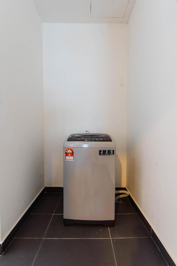 Cozy Homestay With Wifi @Encorp Strand Mall @Alpha Ivf Petaling Jaya Exterior photo