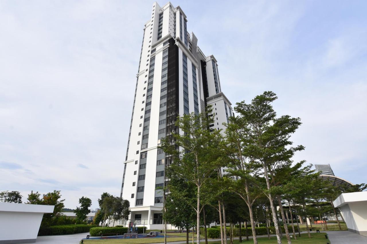 Cozy Homestay With Wifi @Encorp Strand Mall @Alpha Ivf Petaling Jaya Exterior photo