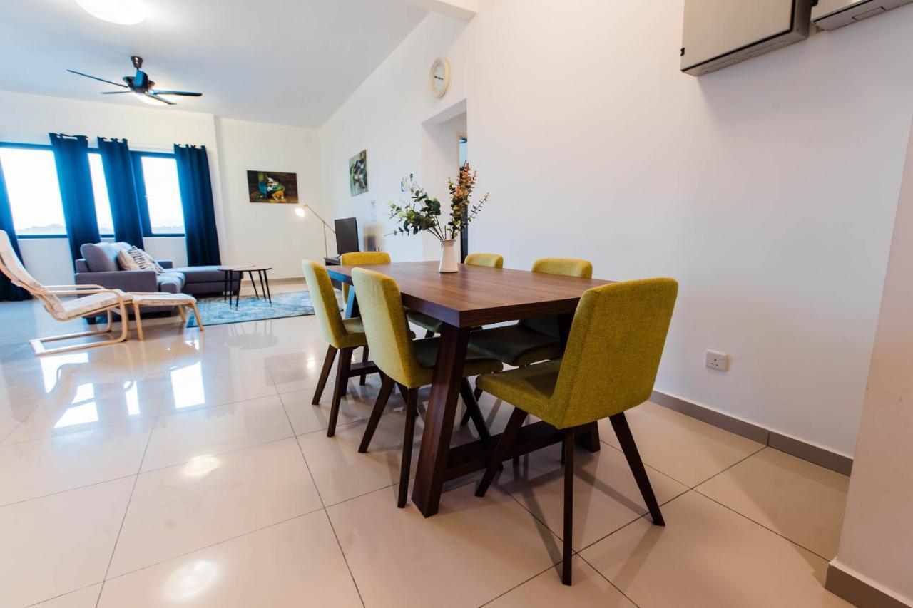 Cozy Homestay With Wifi @Encorp Strand Mall @Alpha Ivf Petaling Jaya Exterior photo